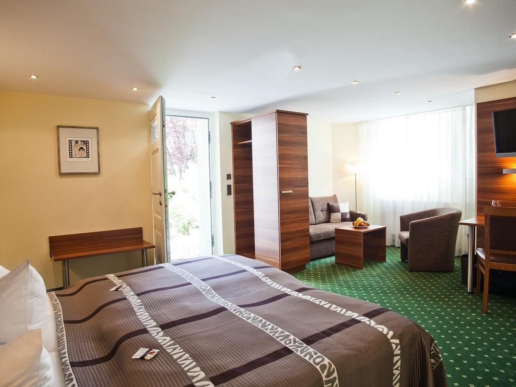 Hotel Schoengarten Garni Λιντάου Δωμάτιο φωτογραφία