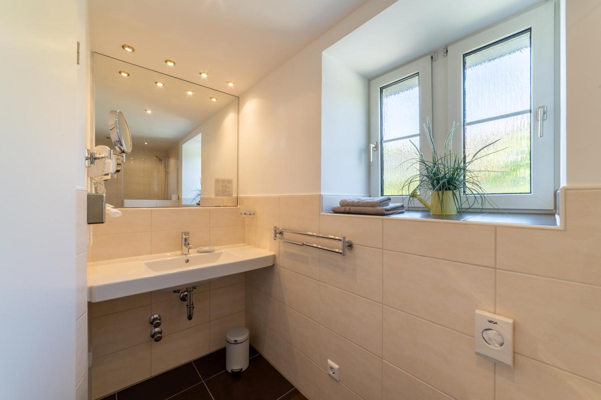 Hotel Schoengarten Garni Λιντάου Εξωτερικό φωτογραφία