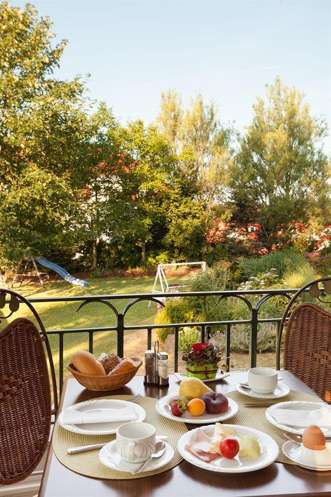 Hotel Schoengarten Garni Λιντάου Εξωτερικό φωτογραφία