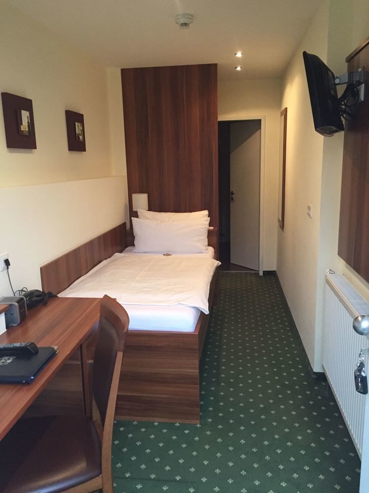 Hotel Schoengarten Garni Λιντάου Εξωτερικό φωτογραφία